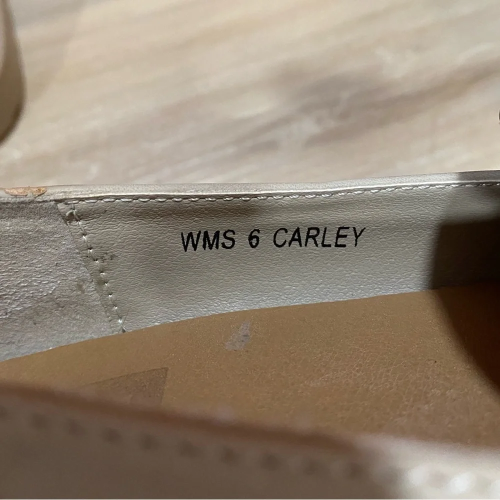 DV by Dolce Vita Cream Tan Beige Carley Loafers Women’s Size 6